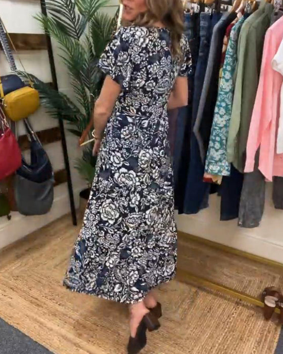 Robe longue à manches courtes imprimée de fleurs