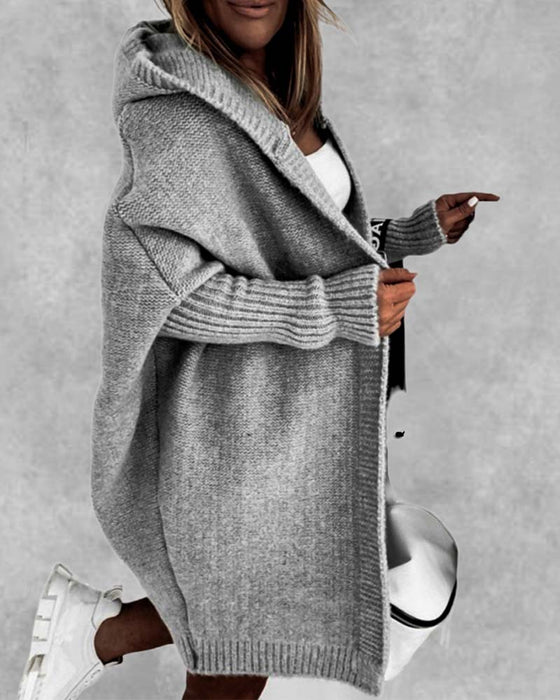 Cardigan simple à capuche de couleur unie avec motif chauve-souris