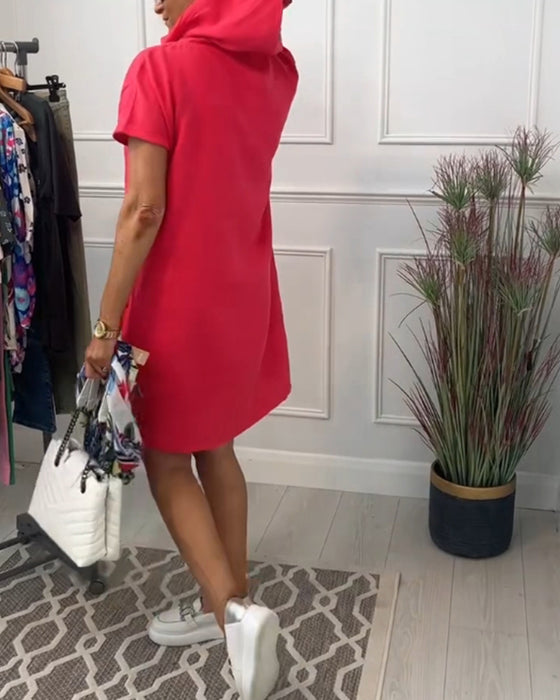 Robe décontractée à capuche et manches courtes