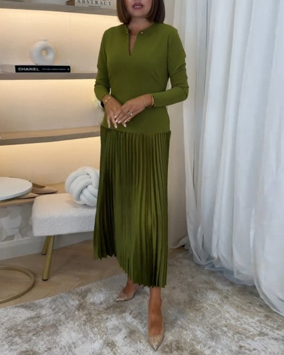 Robe plissée décontractée à manches longues de couleur unie