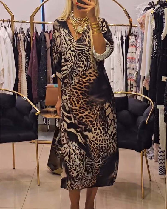 Robe ample imprimé léopard col V