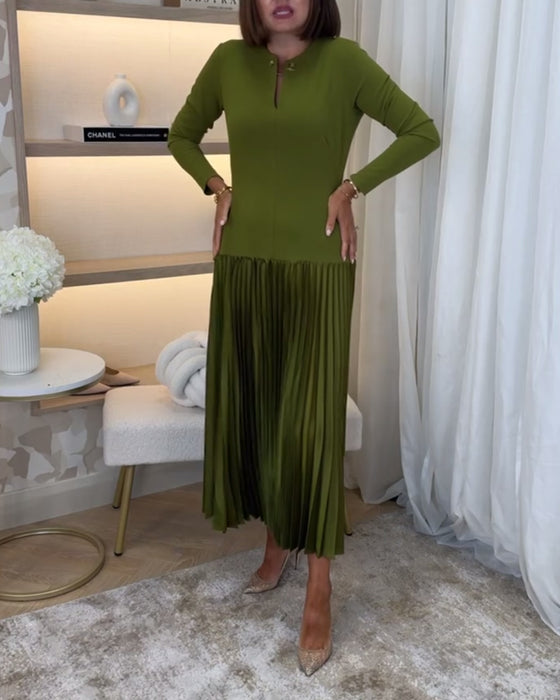 Robe plissée décontractée à manches longues de couleur unie