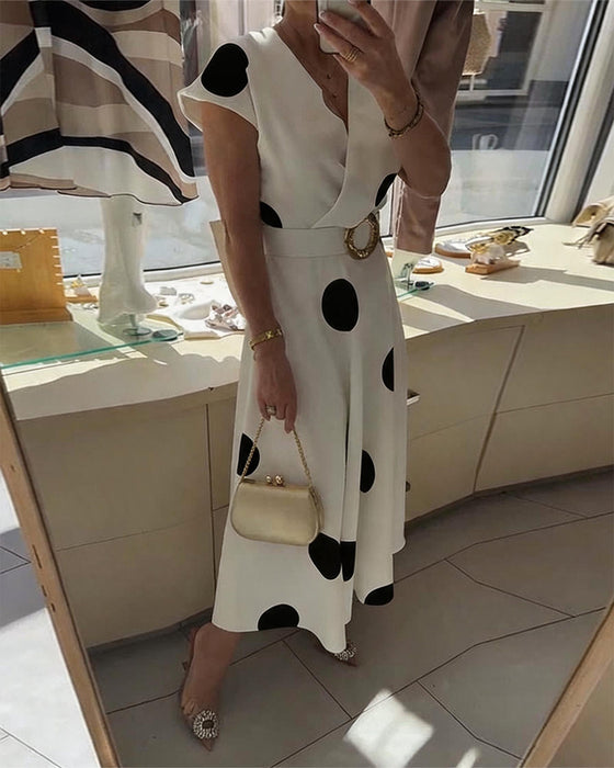 Robe À Pois Col En V Cintrée À La Taille