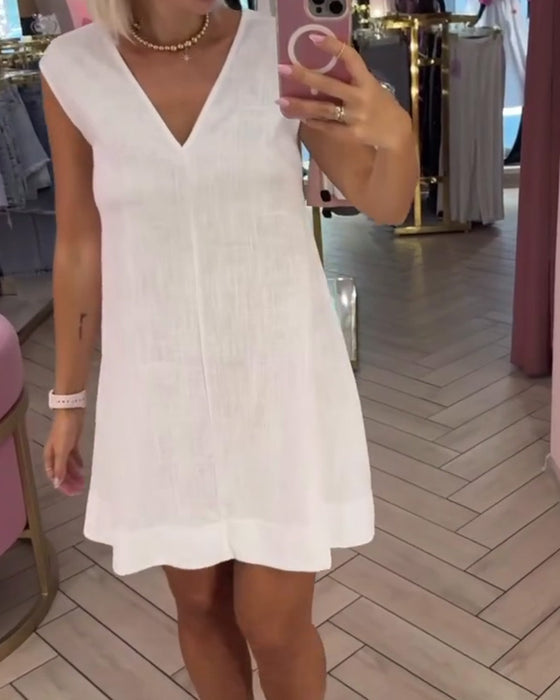 Robe Unie Sans Manches Col V Court