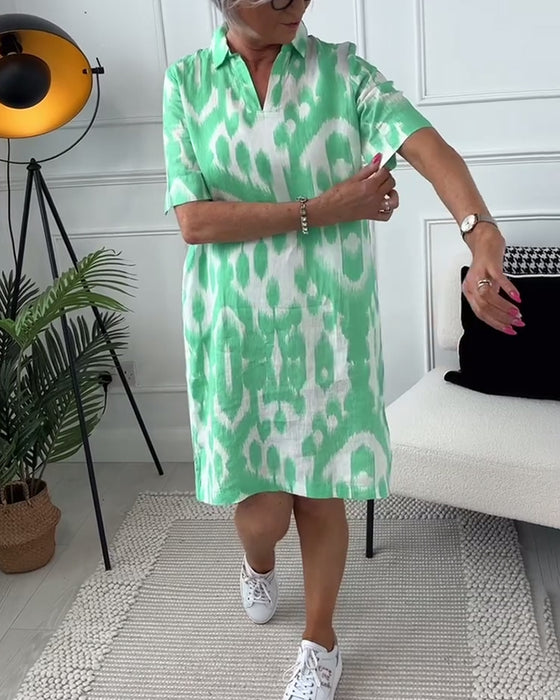 Robe imprimée à manches courtes et revers
