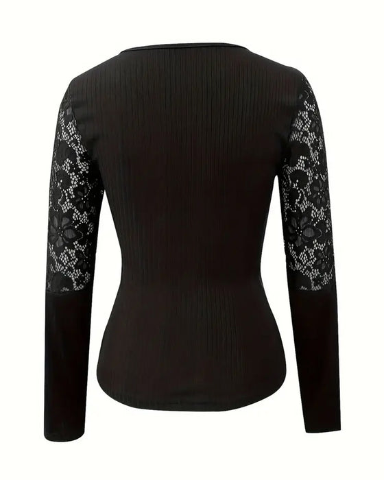 Blouse à Col Lié Tricoté