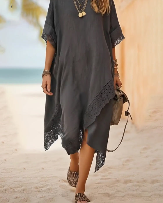 Robe Asymétrique Avec Panneaux En Dentelle