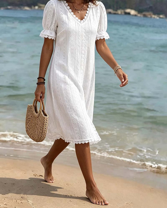 Robe Unie Col V Dentelle Patchwork Manche Ballon