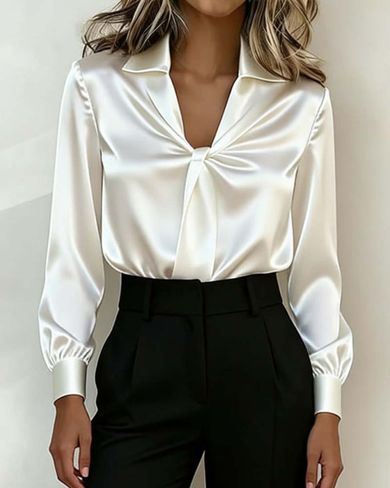 Chemise stylée unie à col en V