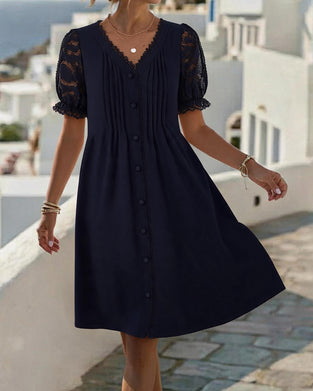 Robe Col V Bouton Froncée Dentelle Patchwork