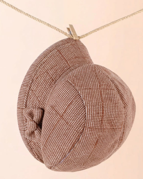Femme Élégant À Carreaux Nœud Décor Béret