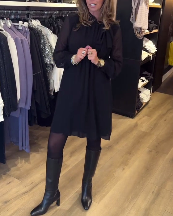 Robe à manches longues à la mode de couleur unie