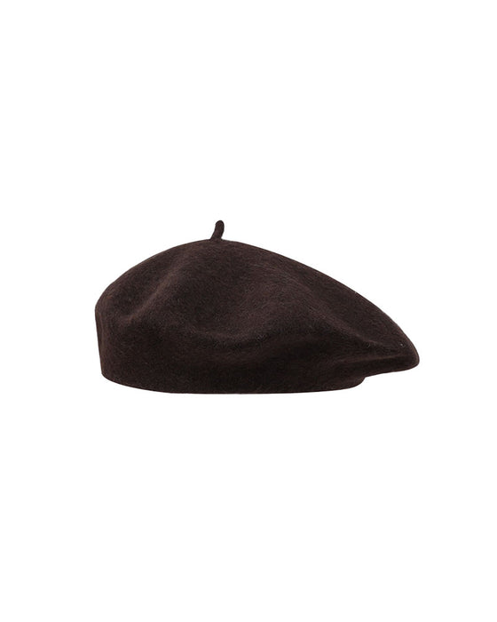 Le Béret Iconique Qui Rend Chaque Look Complet