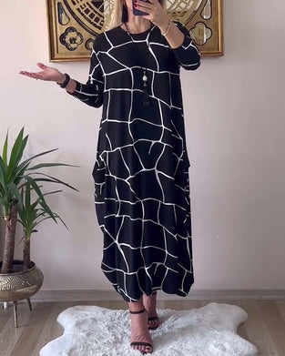 Robe col rond manches longues poche ample