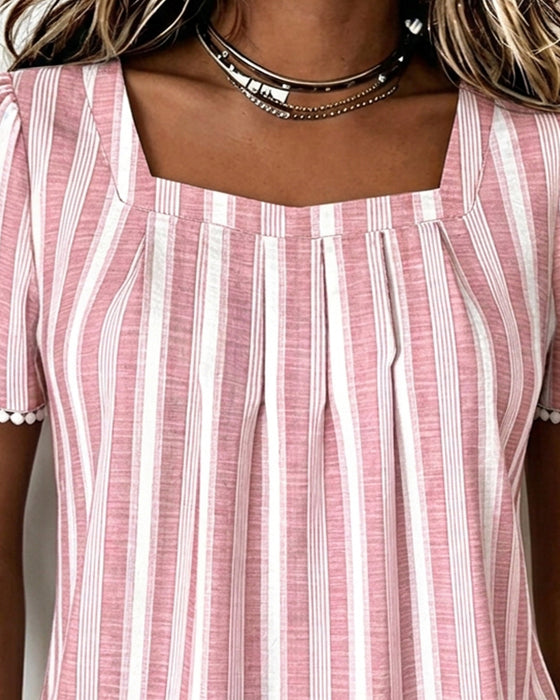 Blouse Rayée Col Carré Manches Courtes