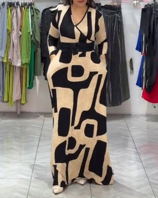 Robe élégante à manches longues et col en V