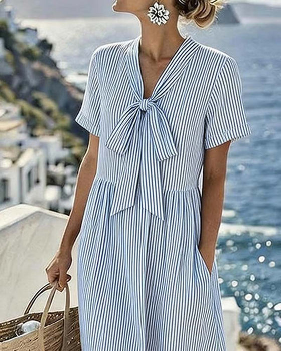 Robe À Rayures Nœud Col V