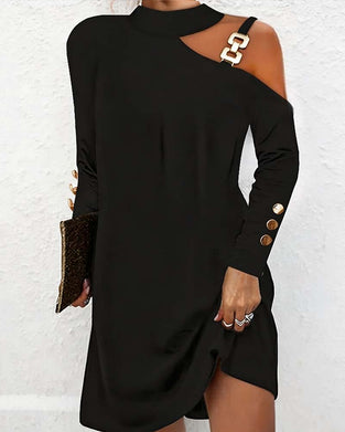 Robe Épaules Dégagées Boucle Métallique