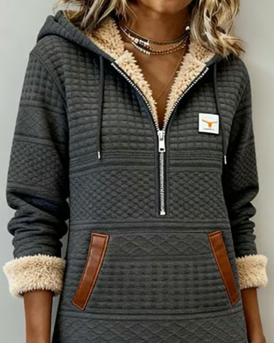 Robe Stylée À Coupe De Couleur Et Capuche