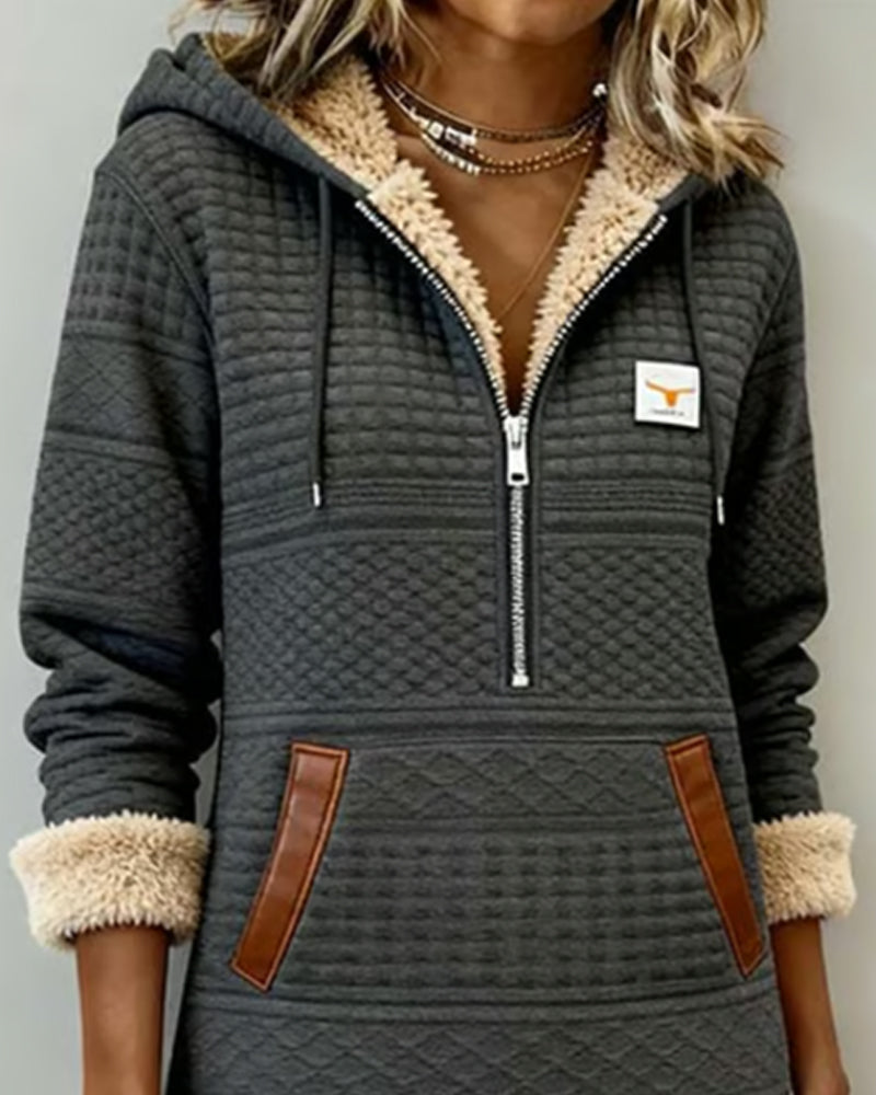 Robe Stylée À Coupe De Couleur Et Capuche