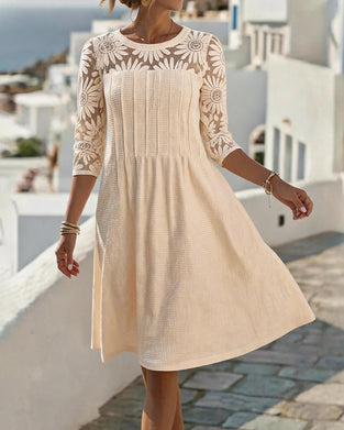Robe Col Rond Dentelle Patchwork Gaufré