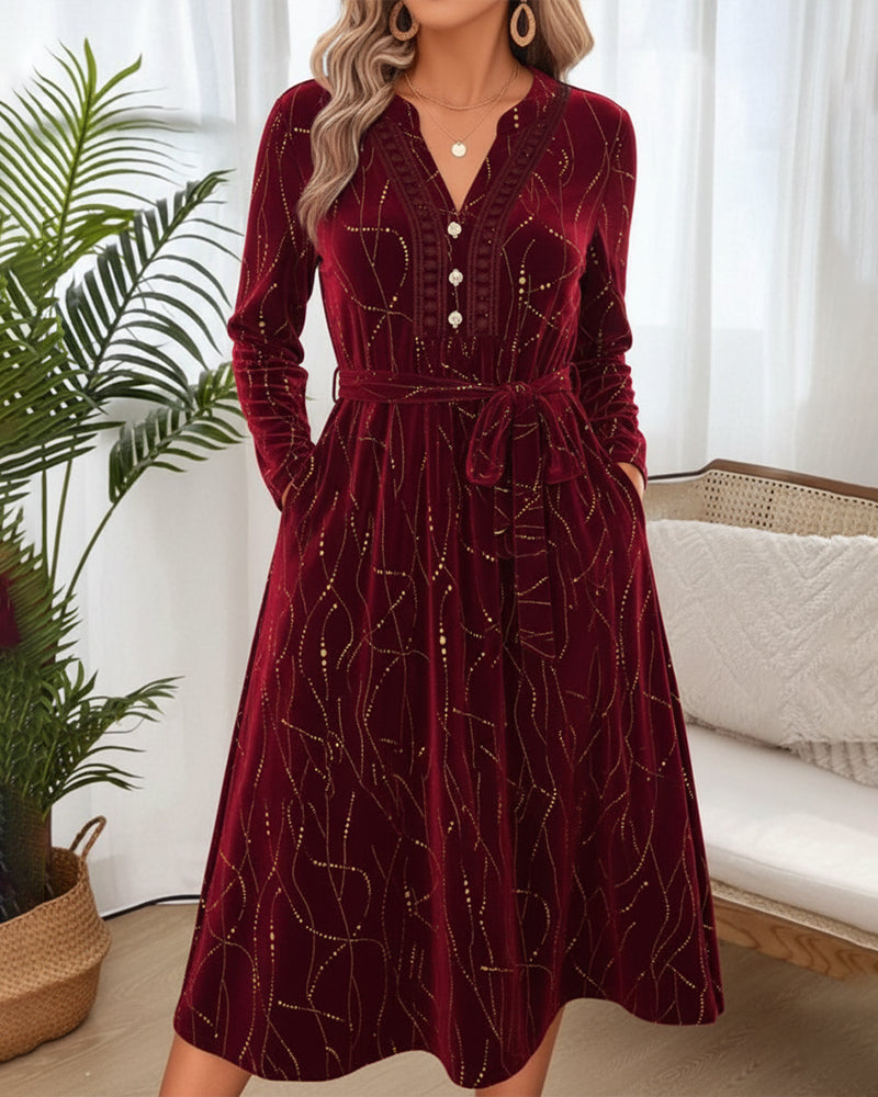 Robe Avec Détail En Dentelle, Style À Tempérament Et Tissu Velours