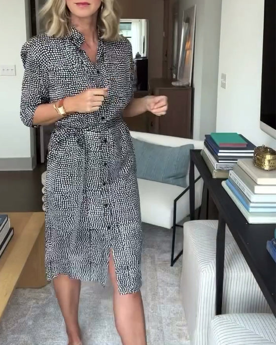 Robe imprimée avec revers et boutons