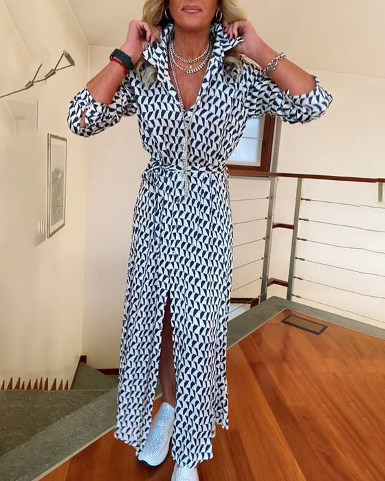 Robe fendue à revers imprimé géométrique