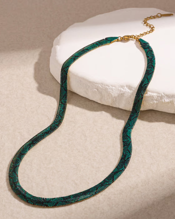 Collier Statement Serpent – Un Symbole de Mystère & de Pouvoir