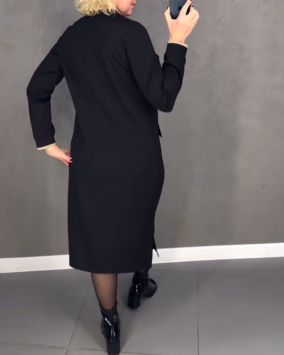Robe droite à col montant et fermeture éclair contrastante