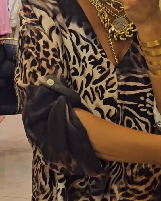 Robe ample imprimé léopard col V