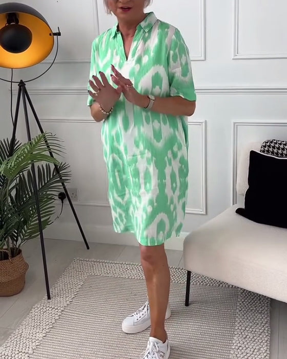 Robe imprimée à manches courtes et revers