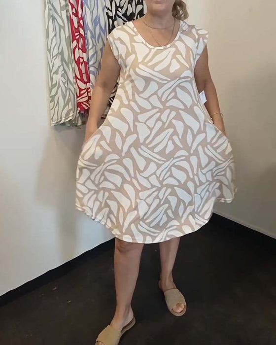 Robe Petites Manches Volantes Col Rond Imprimé Géométrique