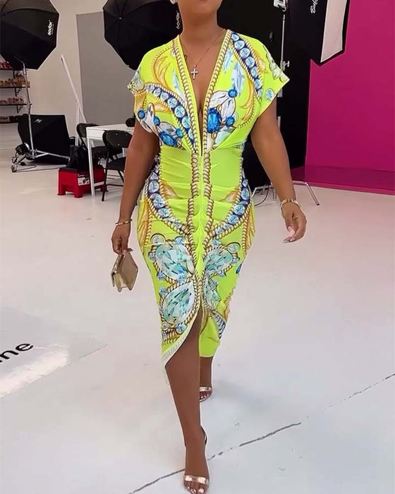 Robe imprimée à taille fendue en V profond