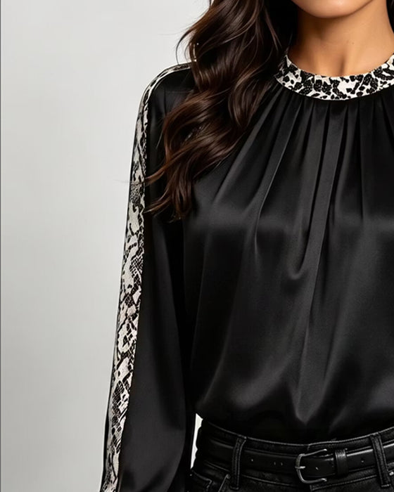 Blouse Col Rond Motif Serpent Froncée