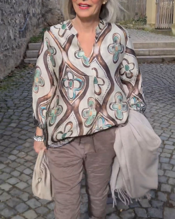 Blouse au style rétro et manches longues