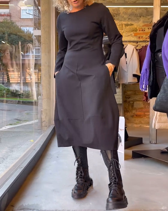 Robe trapèze à taille ronde et col rond de couleur unie