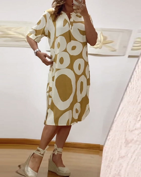 Robe décontractée à col en V et imprimé lettre