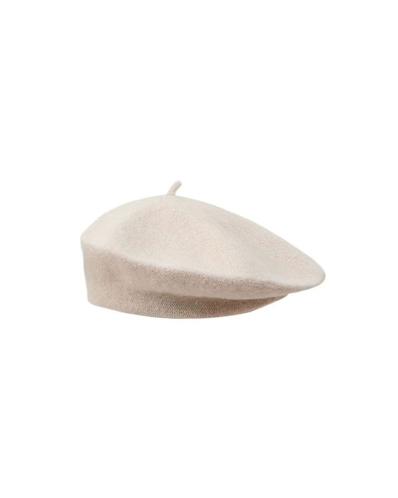 Le Béret Iconique Qui Rend Chaque Look Complet