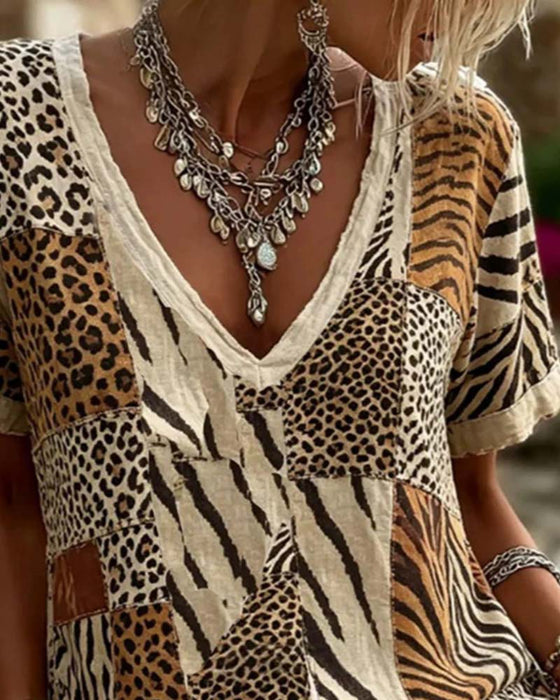 T-Shirt Imprimé Animal Patchwork Col En V Manches Courtes