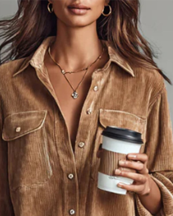 Robe Tendance Et Élégante À Revers