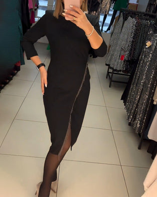 Robe fendue à col rond