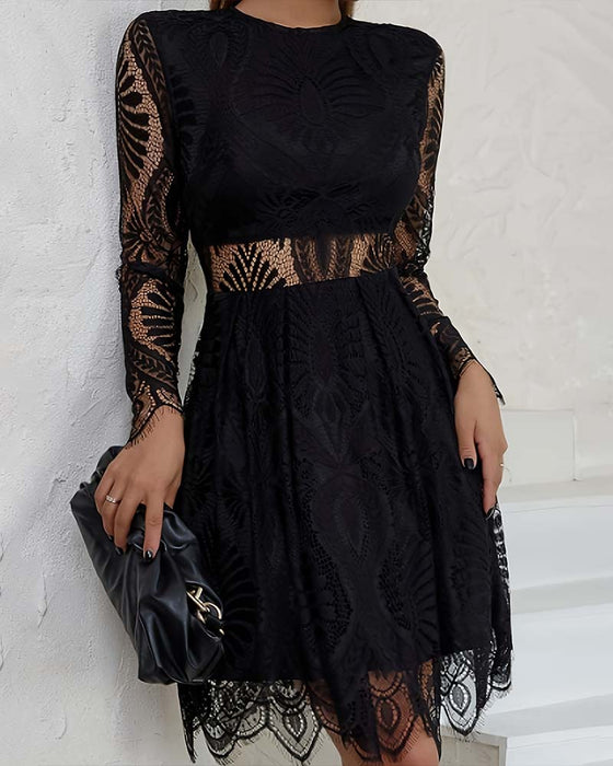 Robe Col Rond Dentelle Découpée Taille