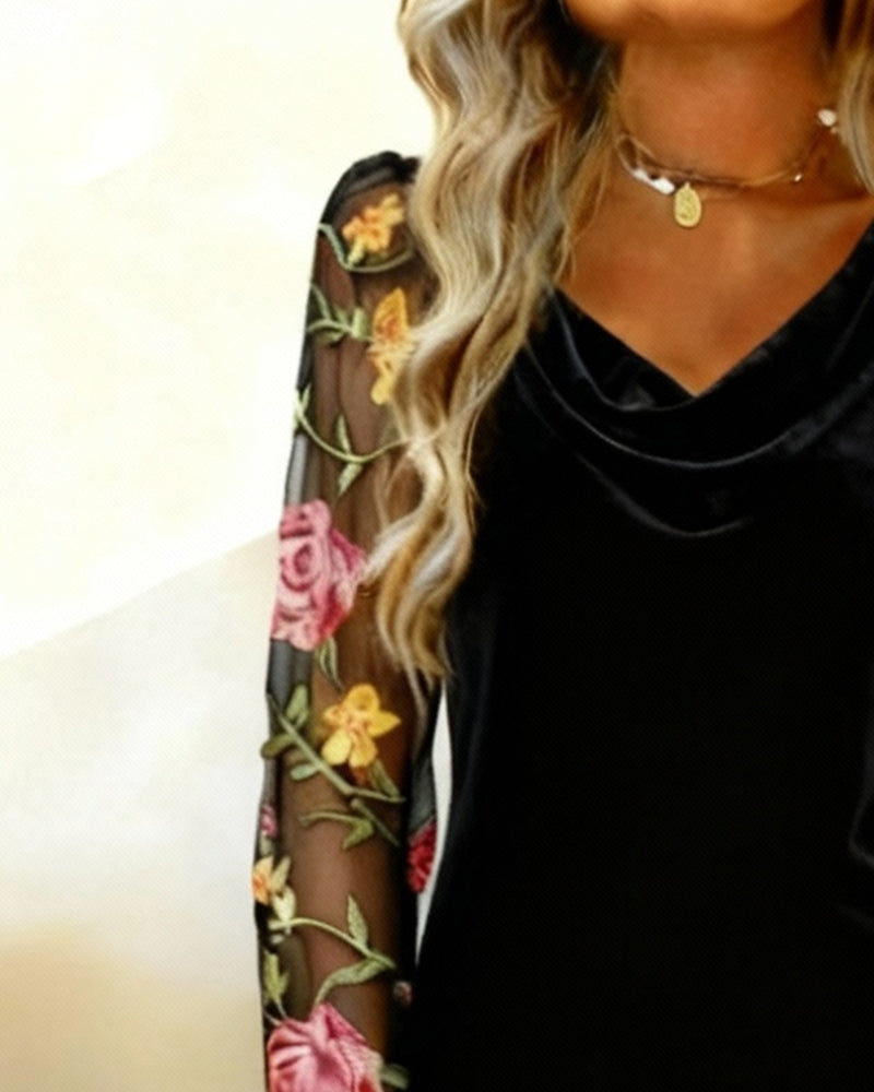 Robe Brodée Manches Longues À Patchwork