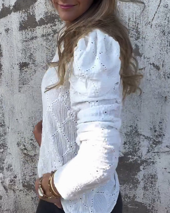 Blouse À Manches Bouffantes Et Découpes