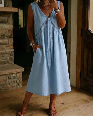 Robe Unie Dentelle Sans Manches