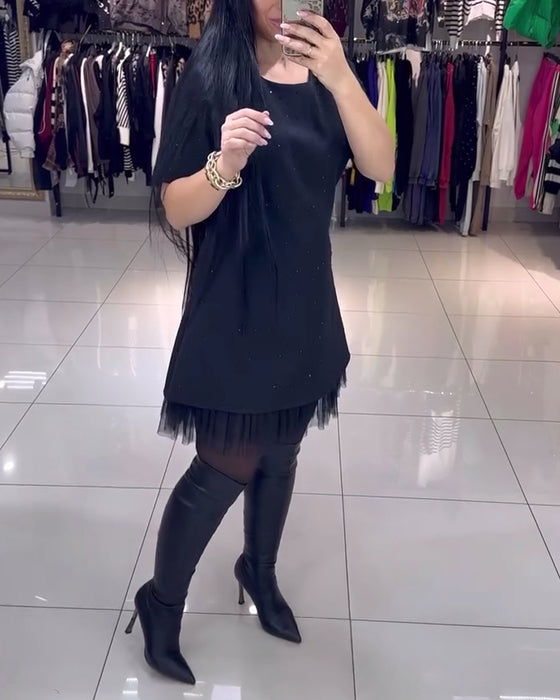 Robe À Manches Courtes Avec Jupe En Maille Et Coutures Perlées