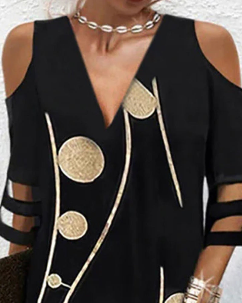 Robe À Col V Et Décolleté Off-Shoulder Avec Panneaux En Dentelle