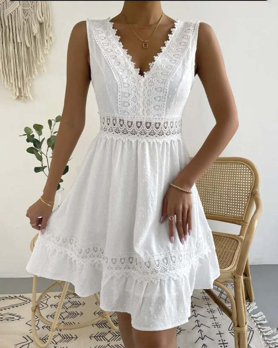 Robe Unie Dentelle Dos Nu