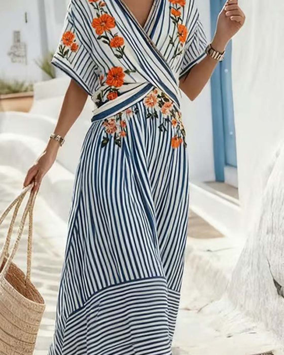 Robe Rayée Encolure V Enveloppante Maxi
